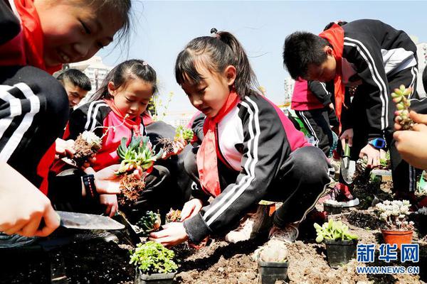镇江火车站有小巷子吗 _ 软件赚钱,镇江火车站有什么好玩的